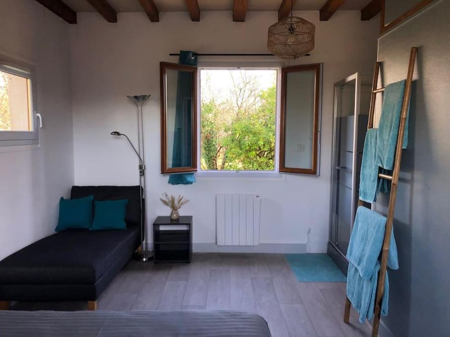 Charmant Gite En Perigord Vert Douchapt Esterno foto