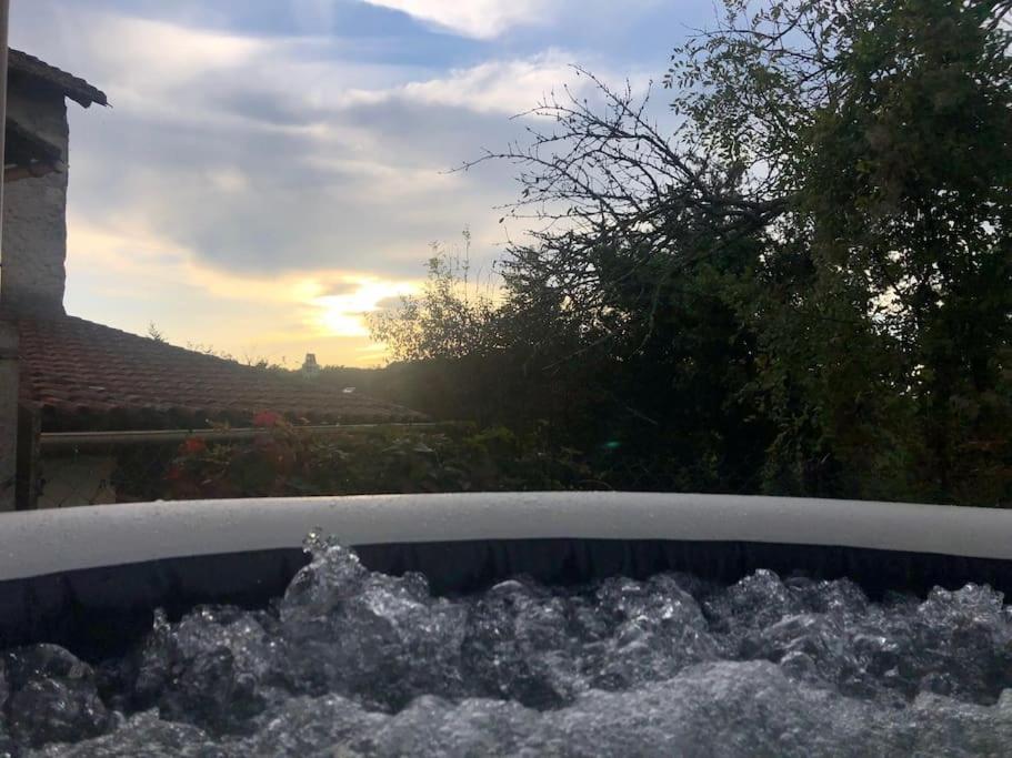 Charmant Gite En Perigord Vert Douchapt Esterno foto