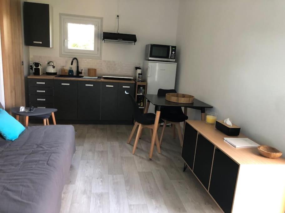 Charmant Gite En Perigord Vert Douchapt Esterno foto